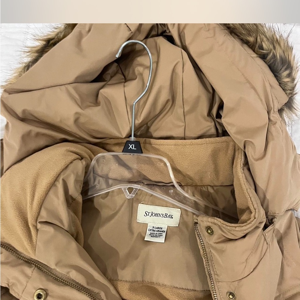 NEW WITH TAG 
st johns bay brand PUFFER JACKET WITH DOWN
size XL - Picture 7 of 9
